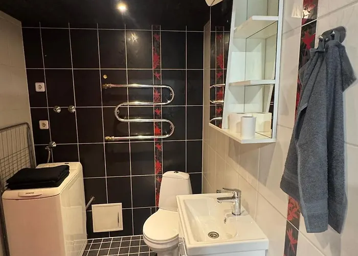 Downtown Riverside With Parking Apartment